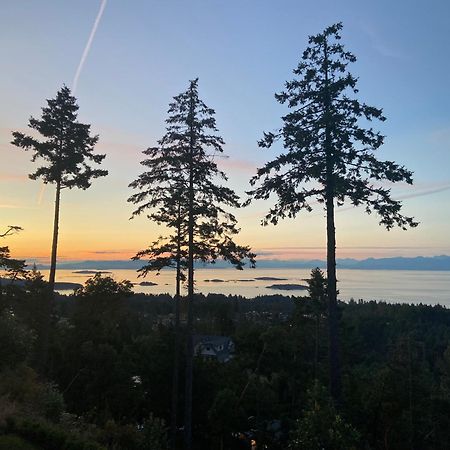 Winchelsea Views 호텔 Lantzville 외부 사진